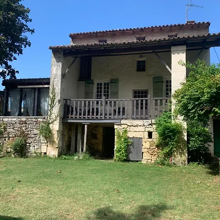 Maison Des Roses Saint-Savinien