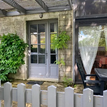 Maison Des Roses