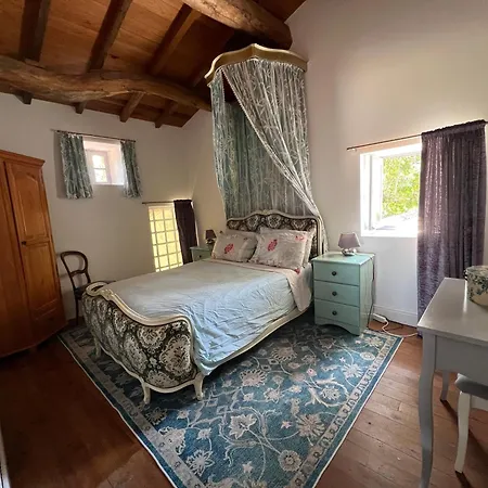 Maison Des Roses * Saint-Savinien